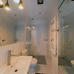 Sun & Laser Apartment *