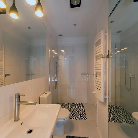 Typu Penthouse Dwupoziomowy Z Wanna, Tarasem Oraz Pieknymi Widokami Na Gory Апартаменты *